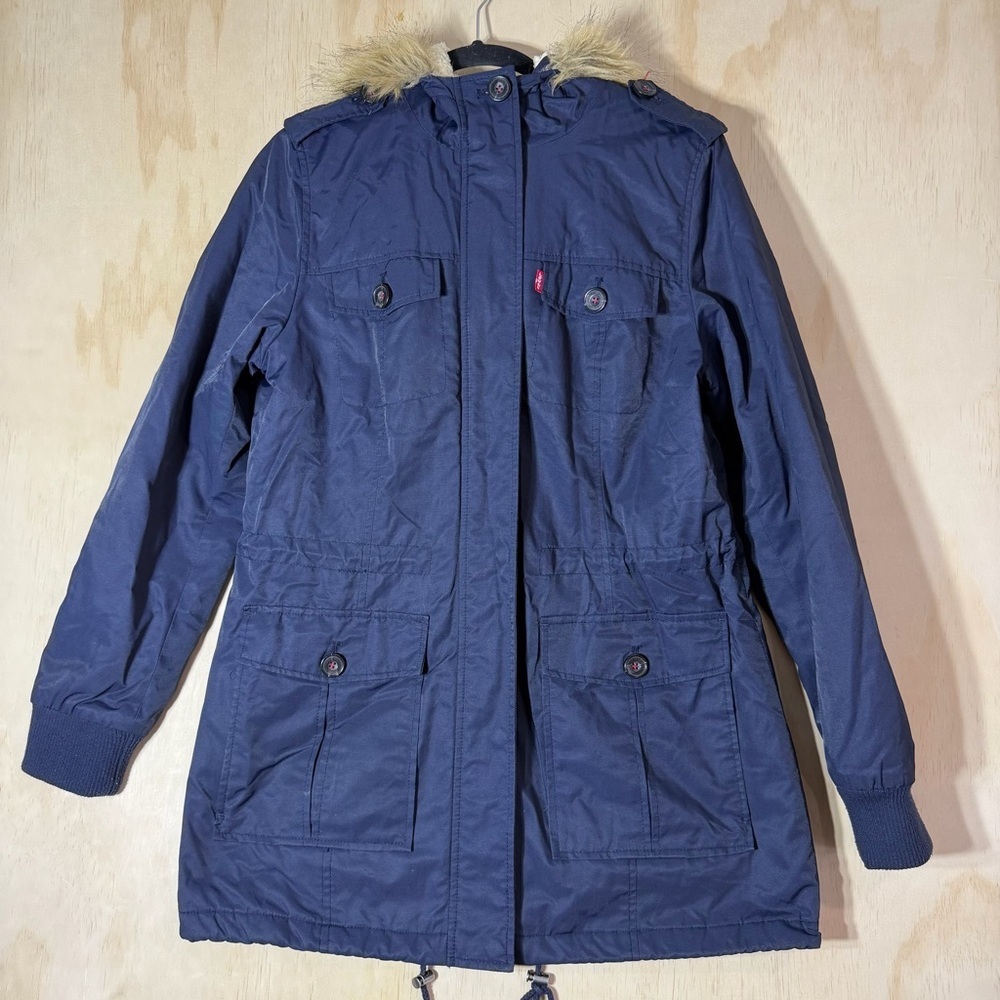 Levis Women’s Mid Length Parka Jacket With A Faux Fur Lined Hood & Sherpa Lining